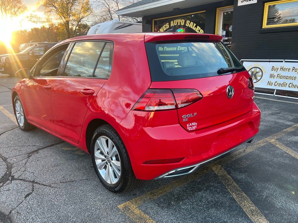 2018 Volkswagen Golf Image 8