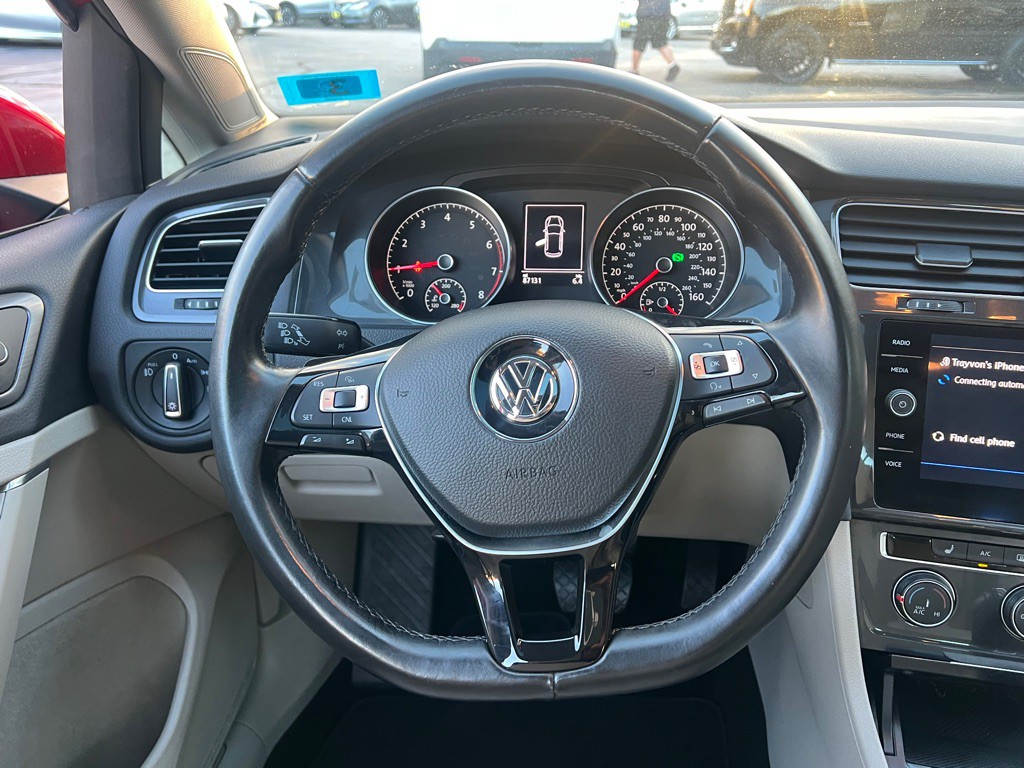 2018 Volkswagen Golf Image 15