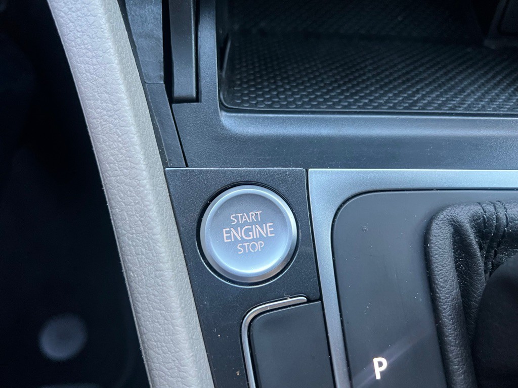 2018 Volkswagen Golf Image 19