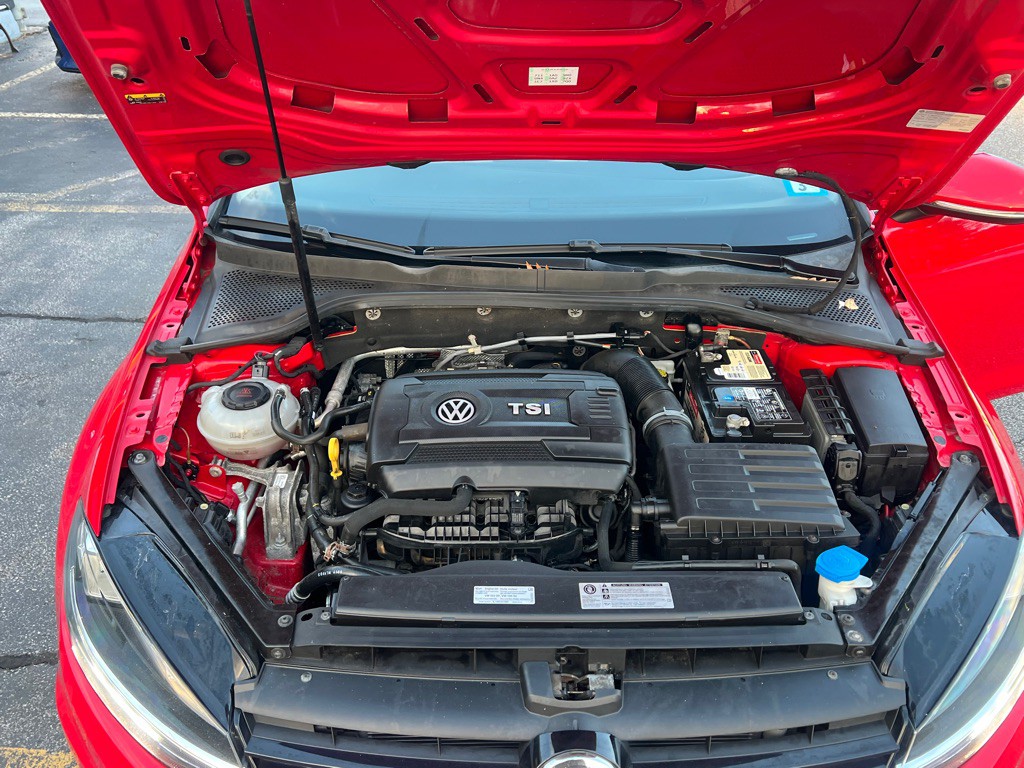 2018 Volkswagen Golf Image 24