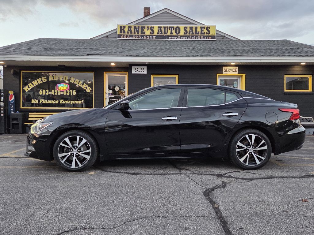 2018 Nissan Maxima Image 1