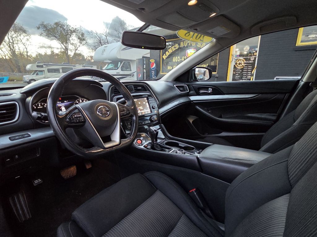2018 Nissan Maxima Image 12