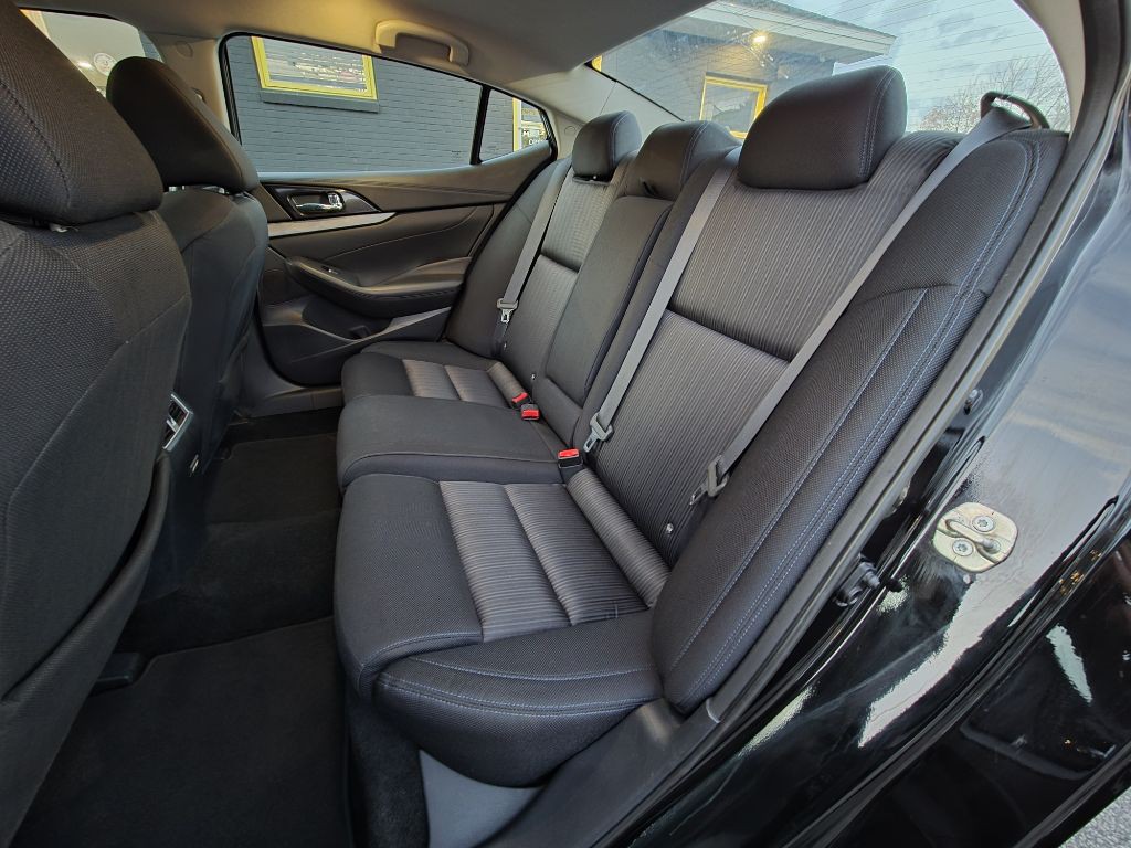 2018 Nissan Maxima Image 20