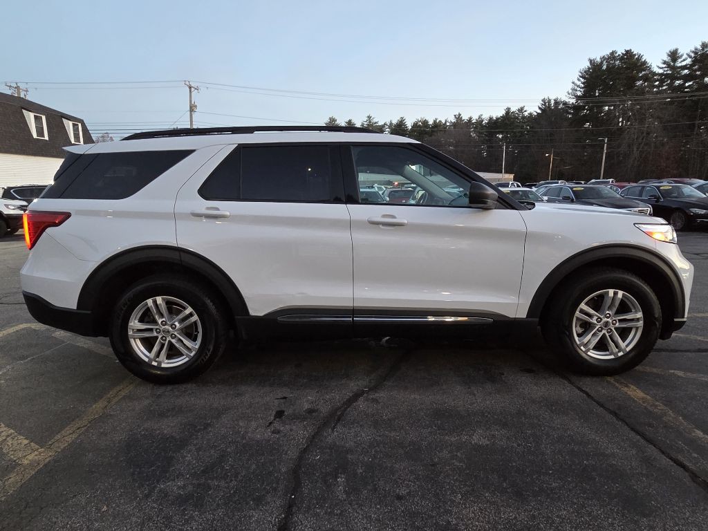 2021 Ford Explorer Image 8