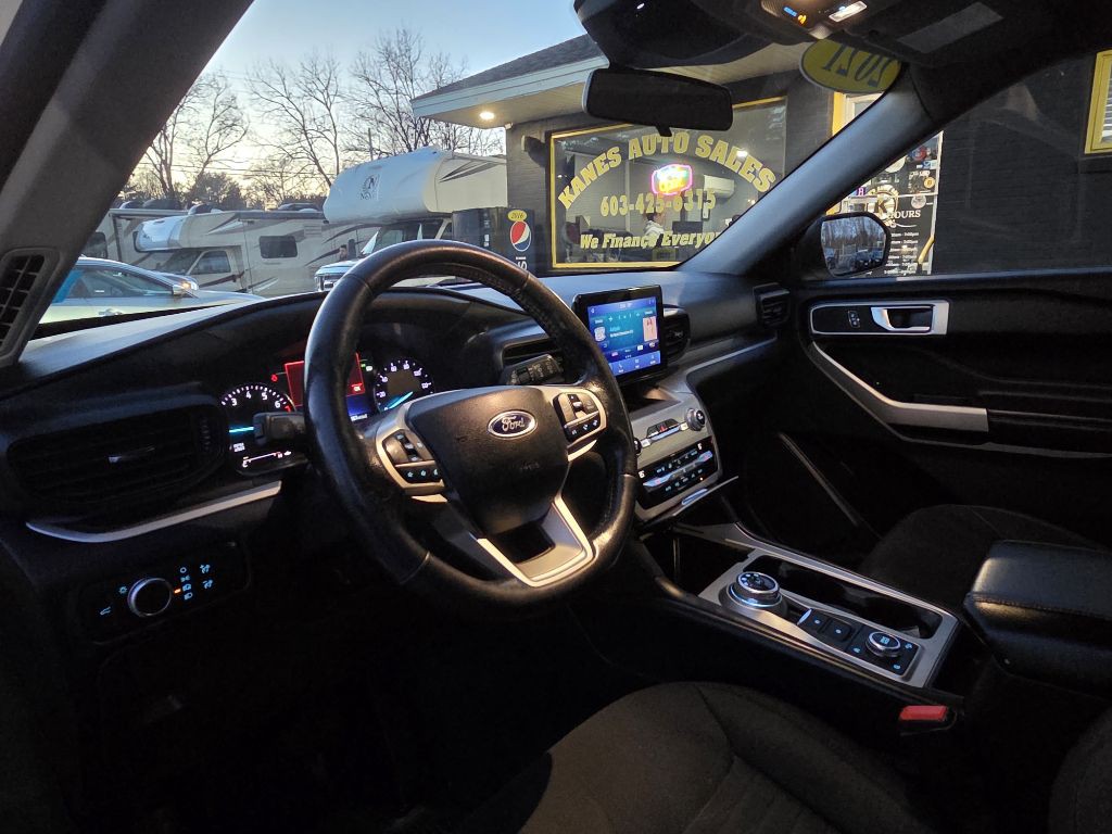 2021 Ford Explorer Image 9