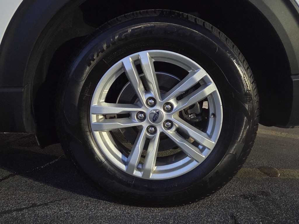 2021 Ford Explorer Image 22