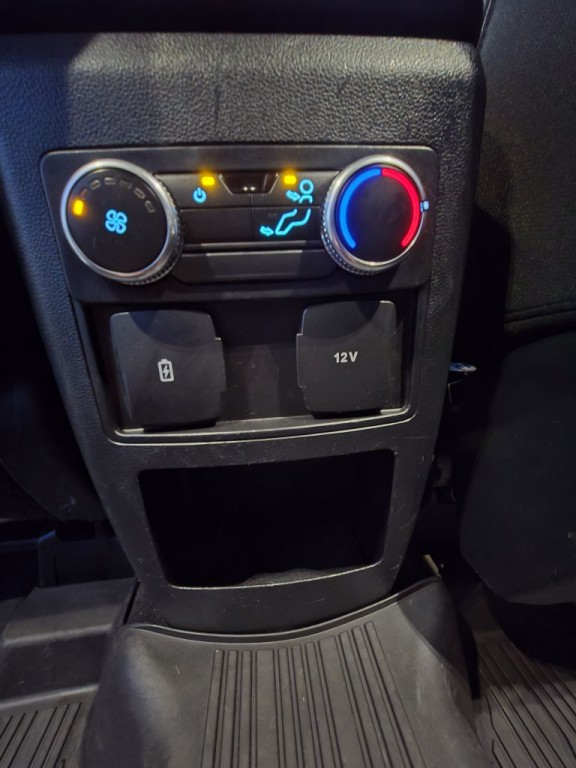2021 Ford Explorer Image 23