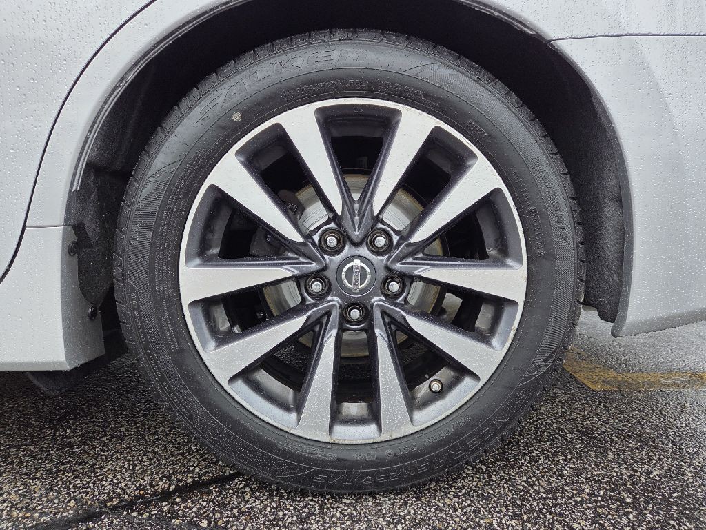 2016 Nissan Altima Image 22