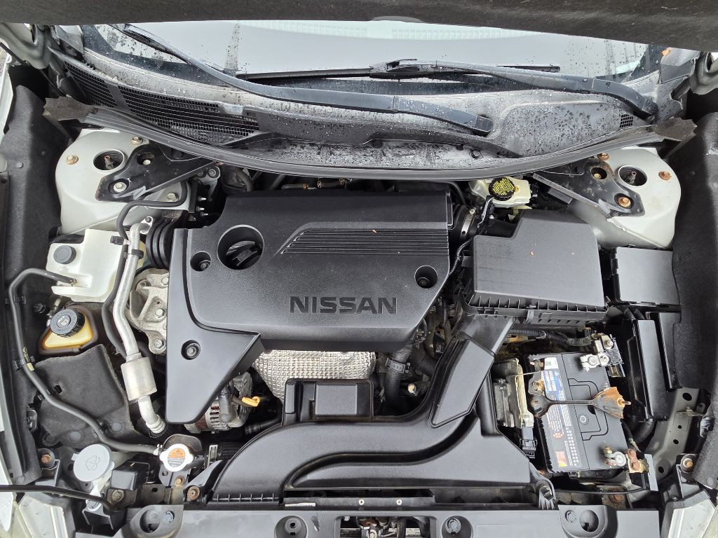 2016 Nissan Altima Image 23