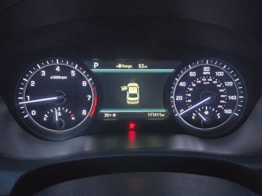 2018 Genesis G80 Image 14