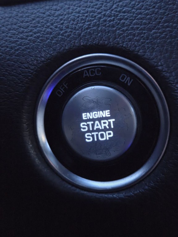 2018 Genesis G80 Image 19