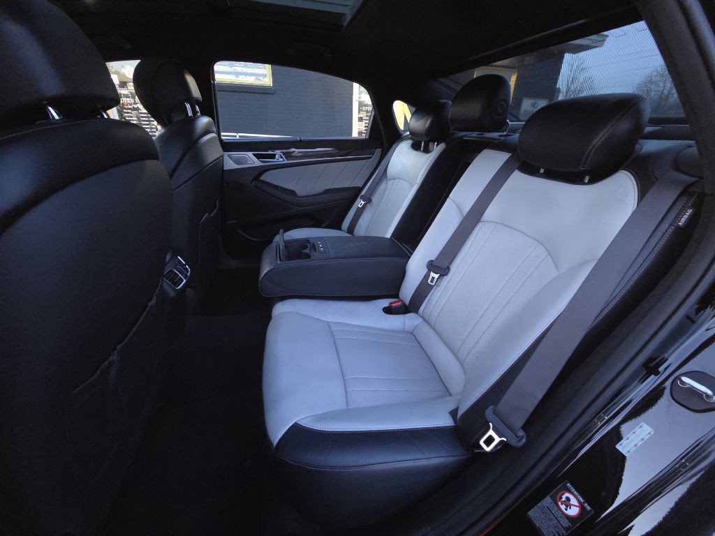 2018 Genesis G80 Image 20