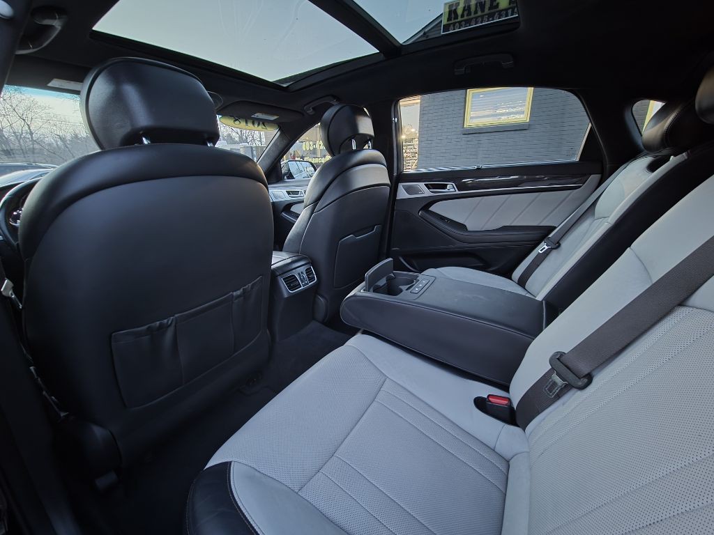 2018 Genesis G80 Image 21