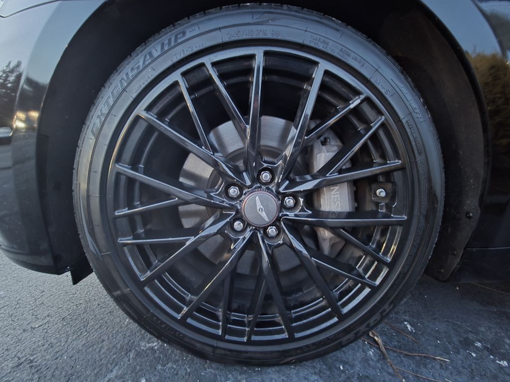 2018 Genesis G80 Image 24