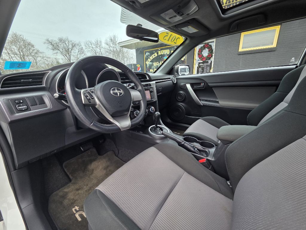 2015 Scion tC Image 10