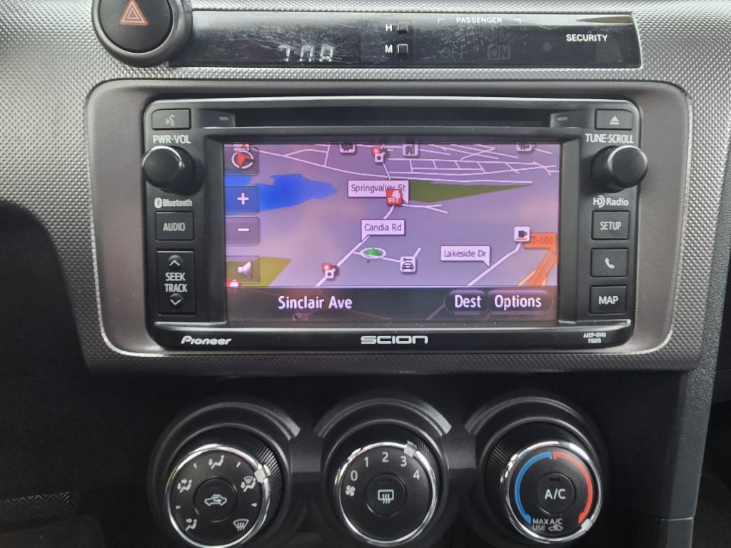 2015 Scion tC Image 17