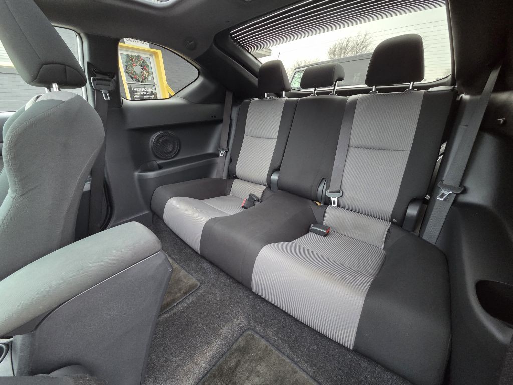 2015 Scion tC Image 18