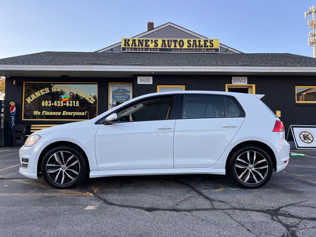 2015 Volkswagen Golf Image 1