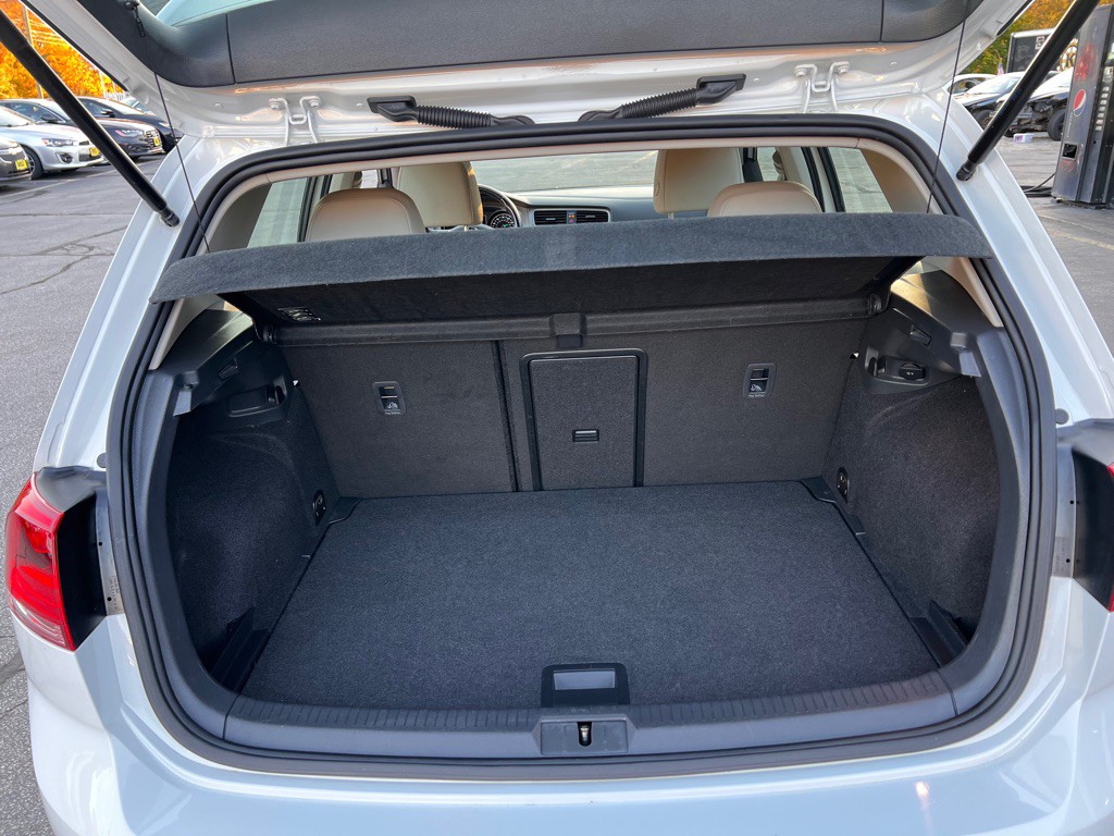 2015 Volkswagen Golf Image 10