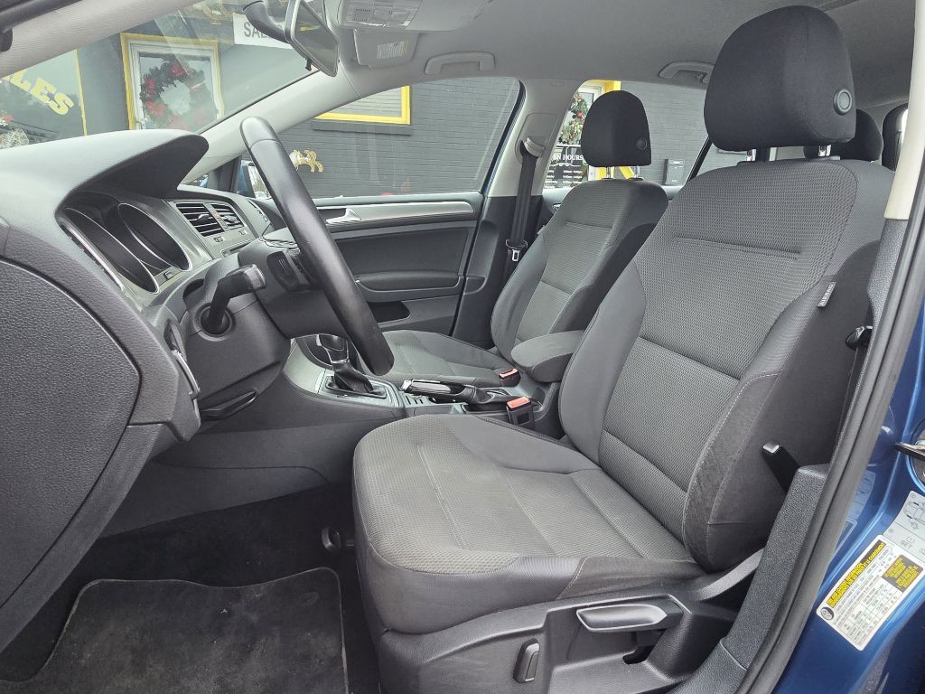 2016 Volkswagen Golf Image 10