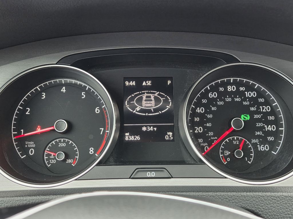 2016 Volkswagen Golf Image 13