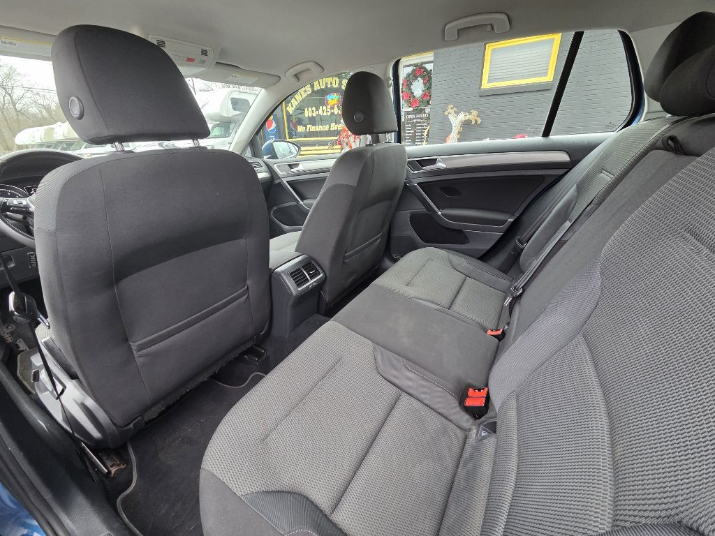 2016 Volkswagen Golf Image 19