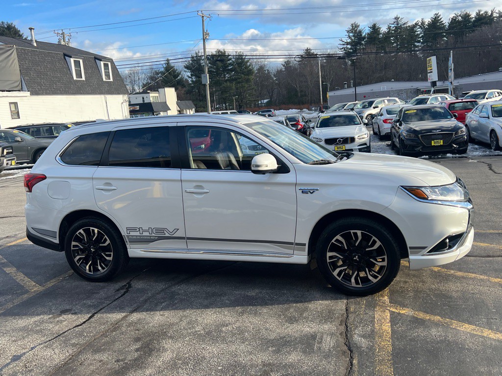 2018 Mitsubishi Outlander Image 5