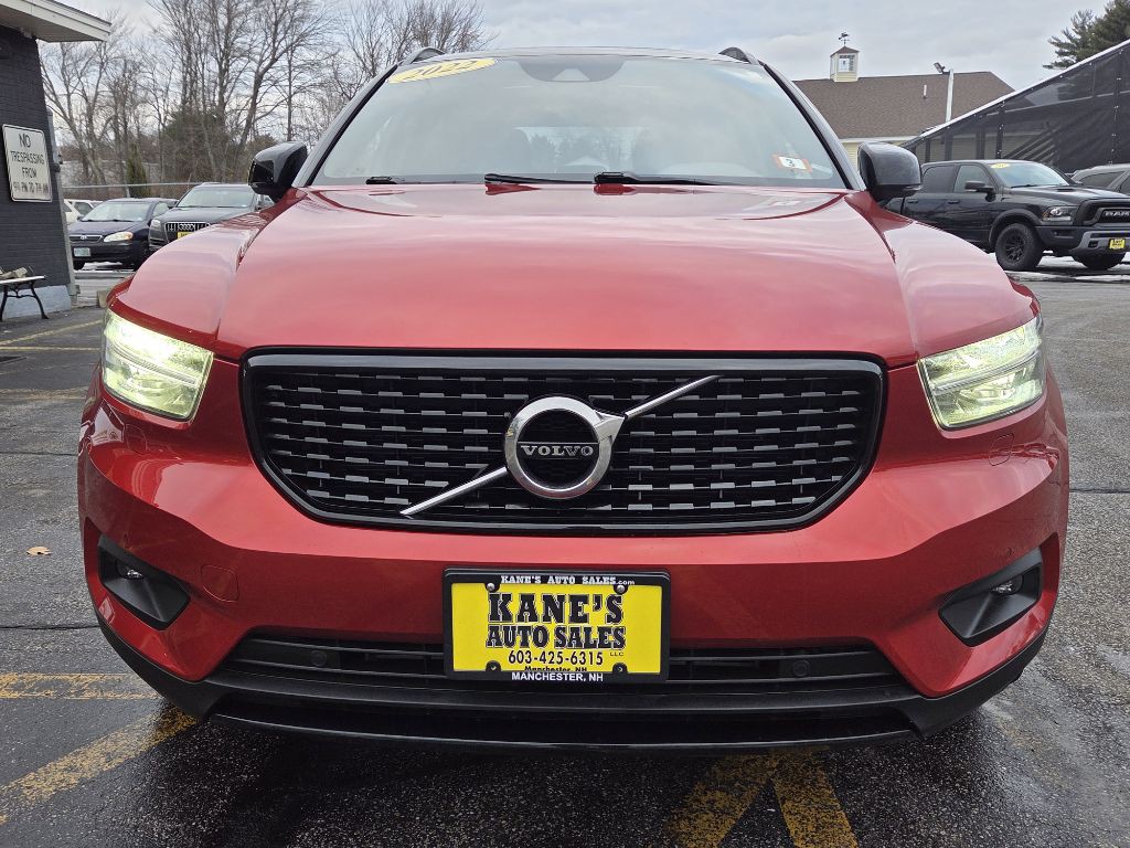 2022 Volvo XC40 Image 3
