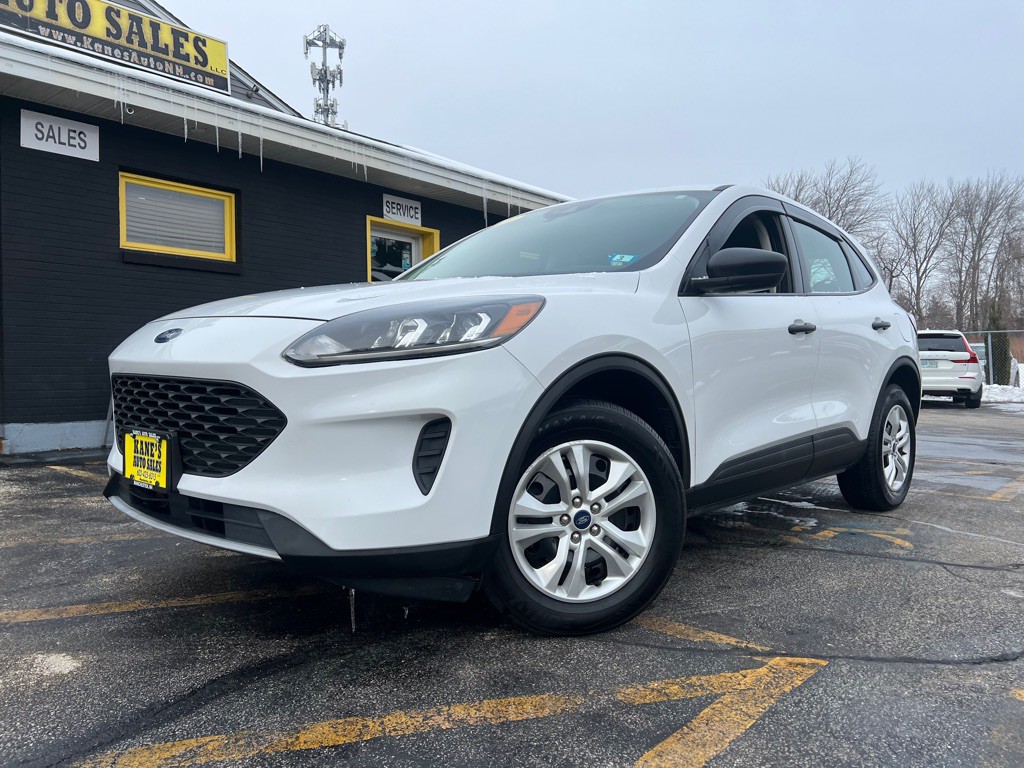 2021 Ford Escape Image 2