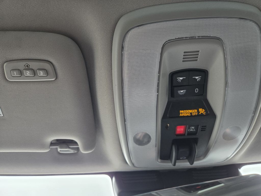 2016 Volvo S80 Image 17