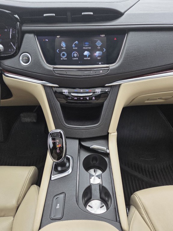 2017 Cadillac XT5 Image 15