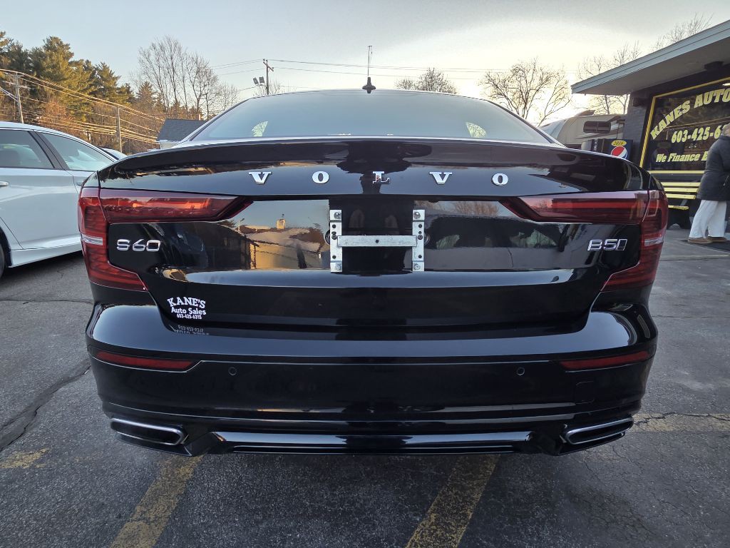 2022 Volvo S60 Image 6