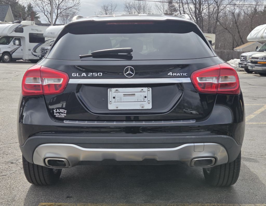 2020 Mercedes-Benz GLA-Class Image 6