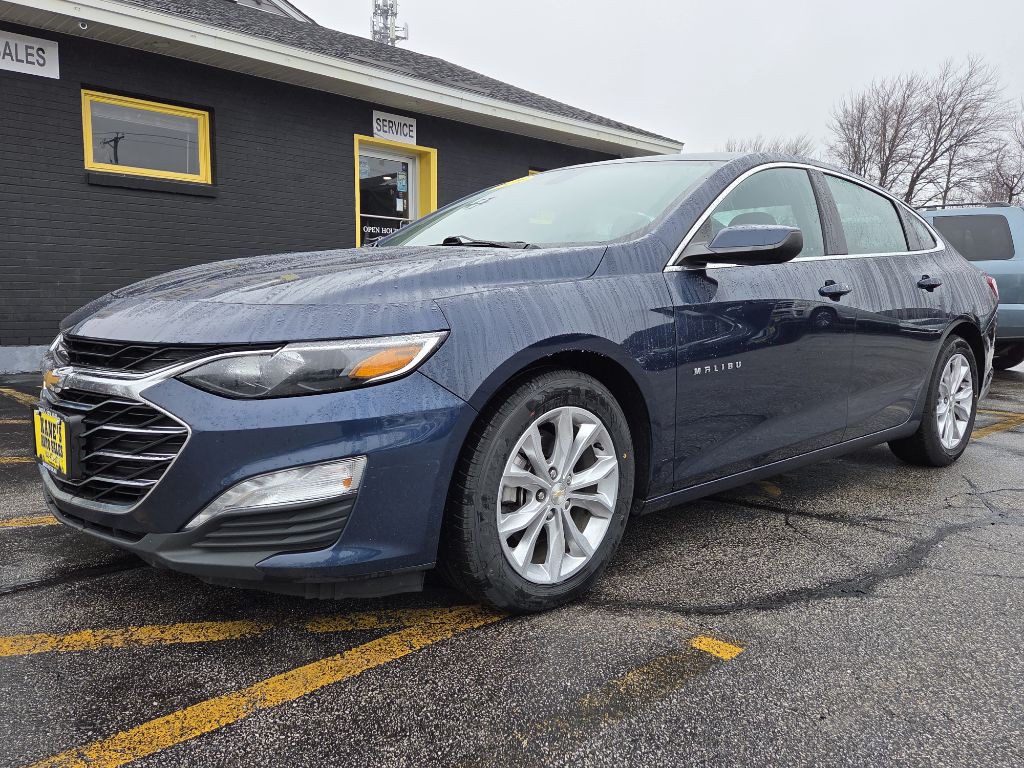 2020 Chevrolet Malibu Image 2