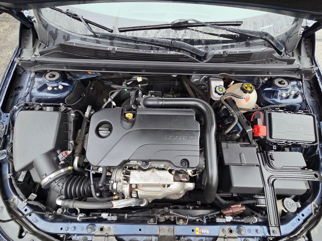 2020 Chevrolet Malibu Image 21