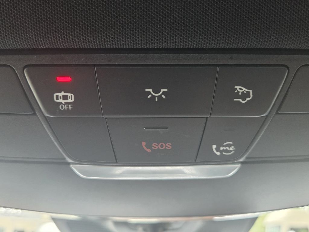 2021 Mercedes-Benz E-Class Image 18