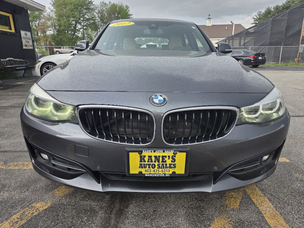 2017 BMW 3 Series Image 3