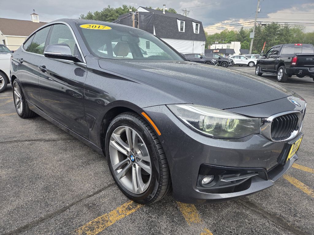 2017 BMW 3 Series Image 4