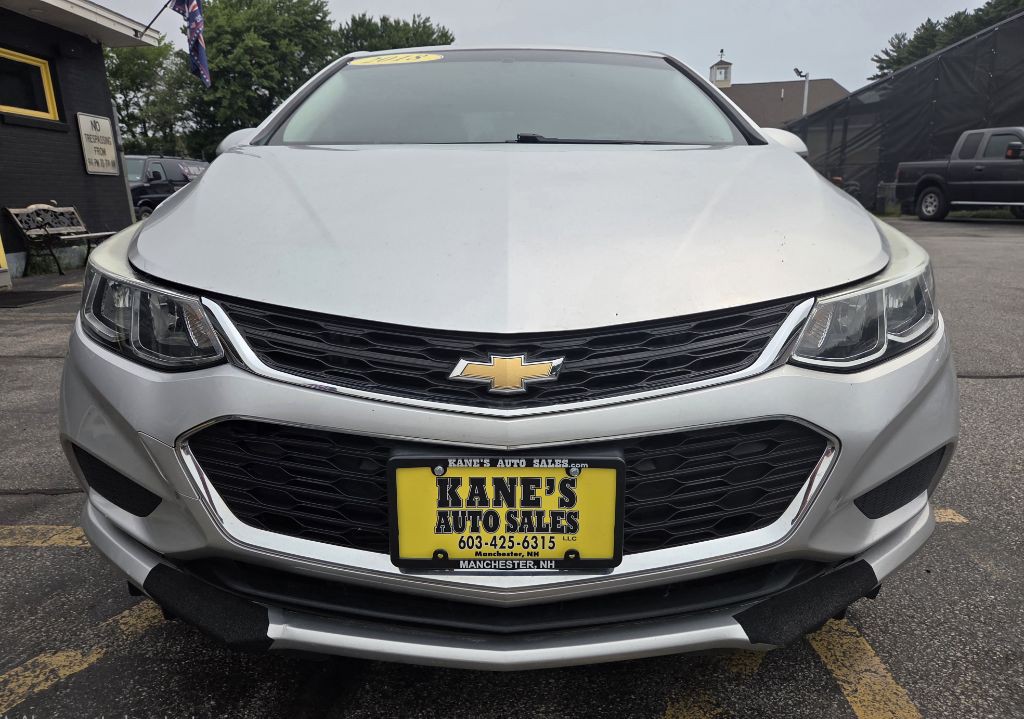 2018 Chevrolet Cruze Image 3