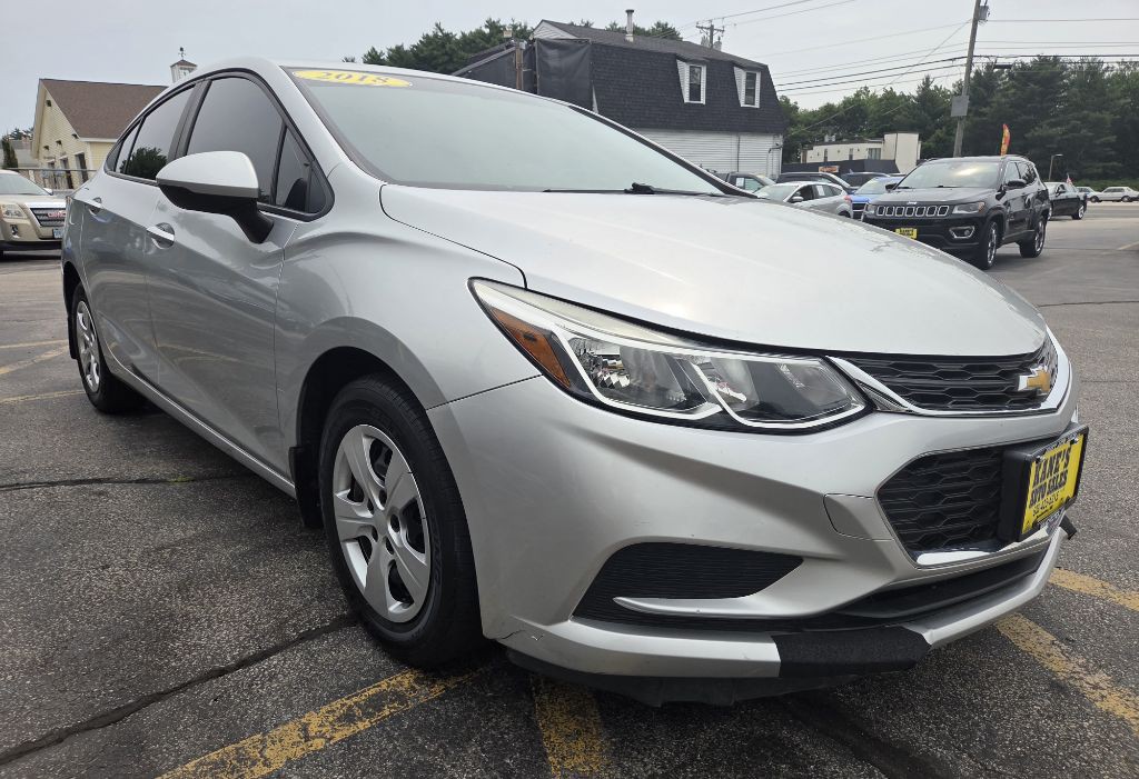 2018 Chevrolet Cruze Image 4