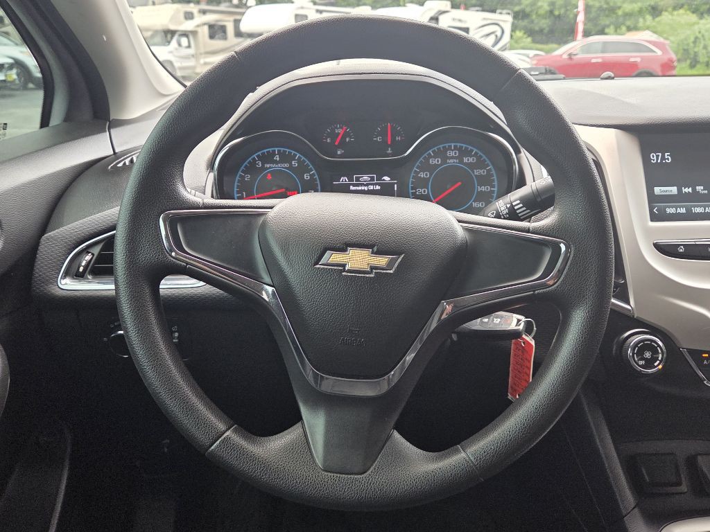 2018 Chevrolet Cruze Image 12