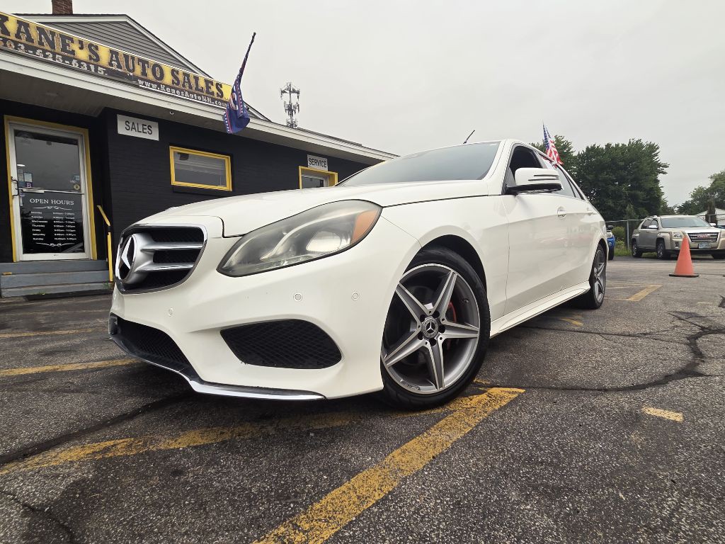 2016 Mercedes-Benz E-Class Image 2