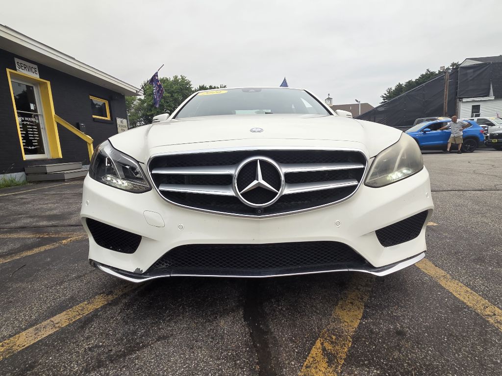 2016 Mercedes-Benz E-Class Image 3