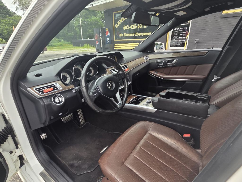 2016 Mercedes-Benz E-Class Image 12