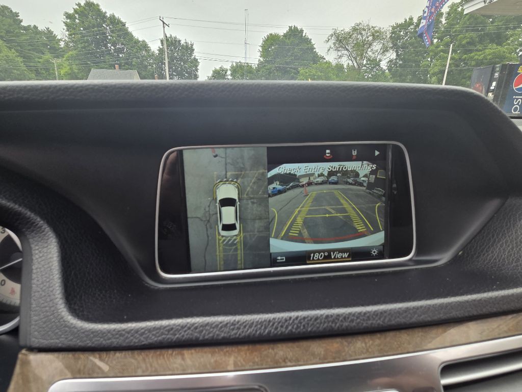 2016 Mercedes-Benz E-Class Image 17