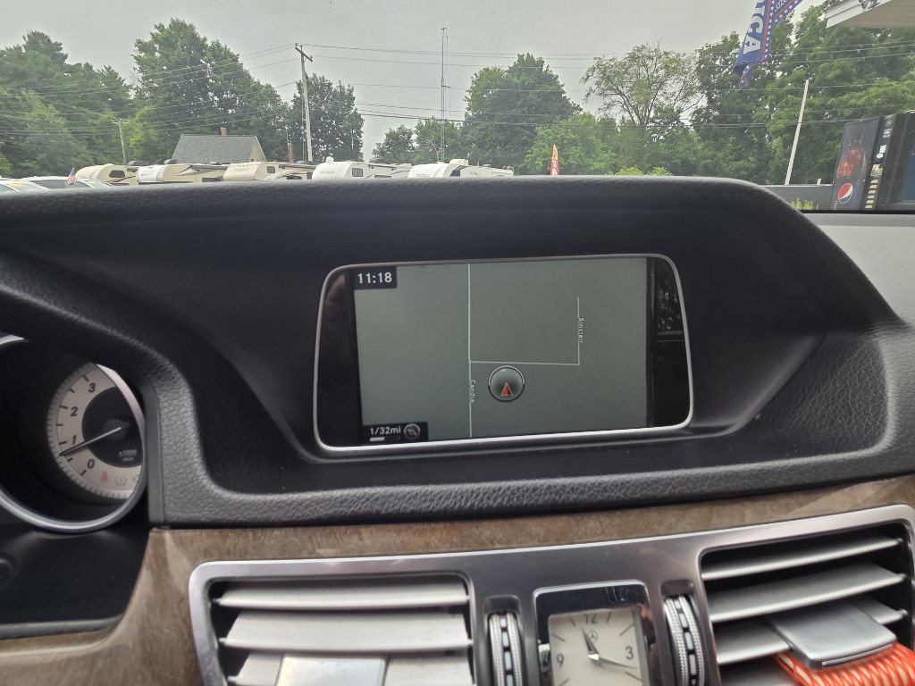 2016 Mercedes-Benz E-Class Image 18