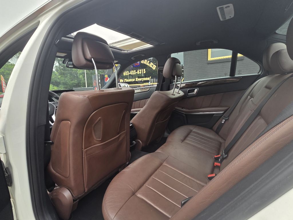 2016 Mercedes-Benz E-Class Image 20