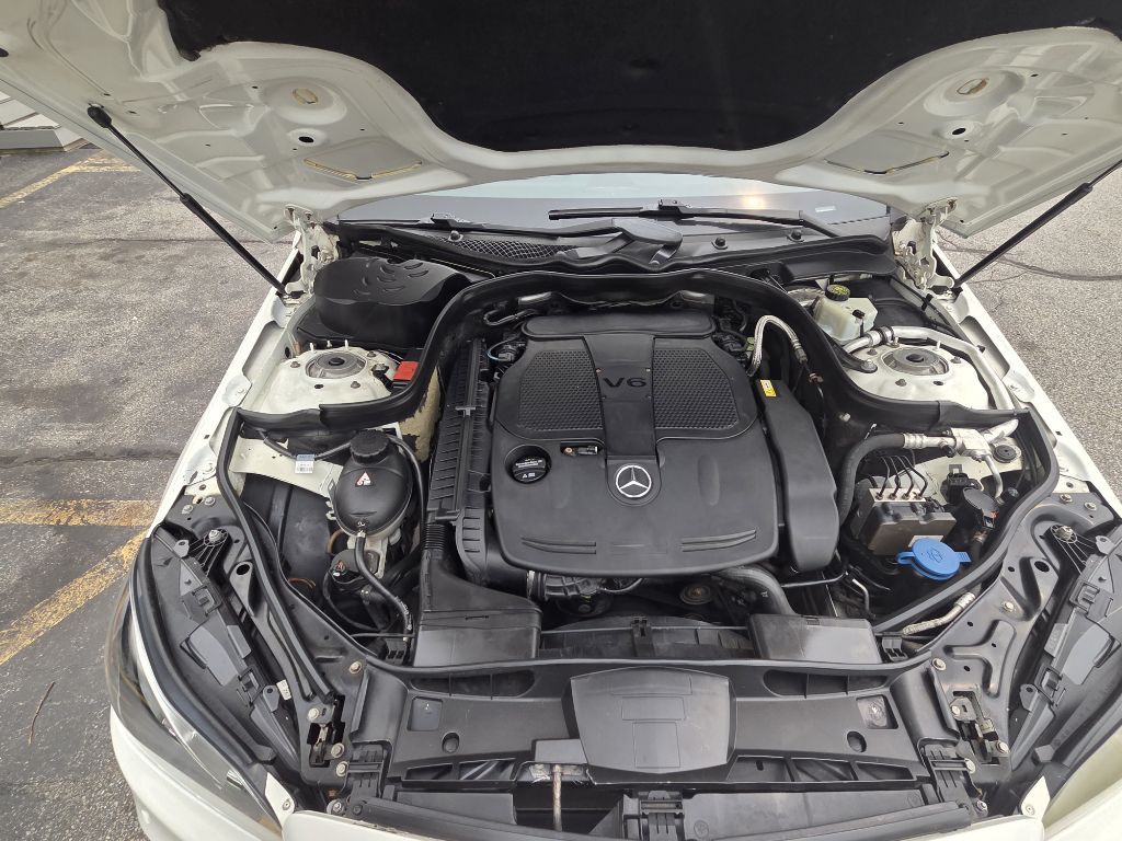 2016 Mercedes-Benz E-Class Image 24