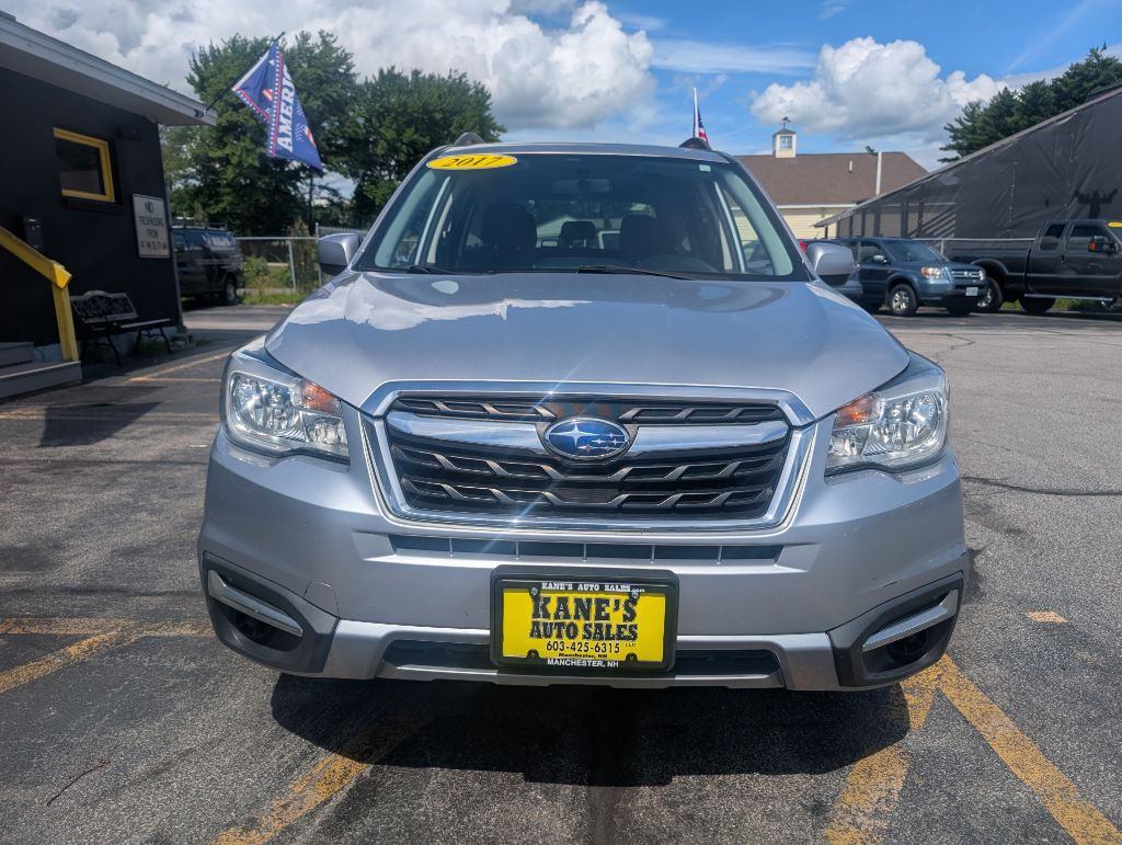 2017 Subaru Forester Image 3