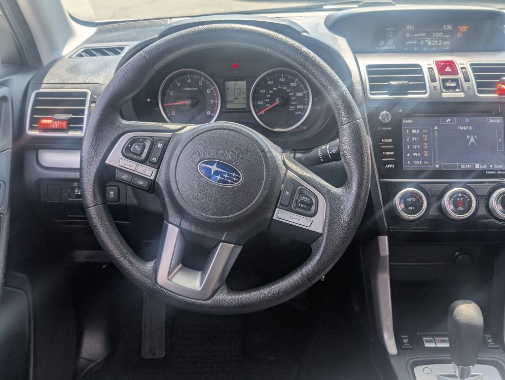 2017 Subaru Forester Image 11
